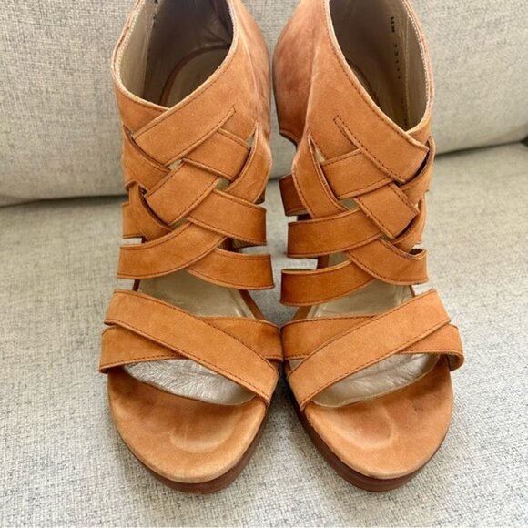 STUART Weitzman Tan Sandal Heels size 8.5 - Picture 5 of 9